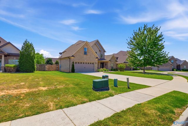 17092 Obsidian Circle, Athens, AL 35613