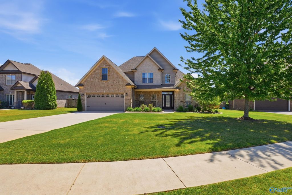 17092 Obsidian Circle, Athens, AL 35613