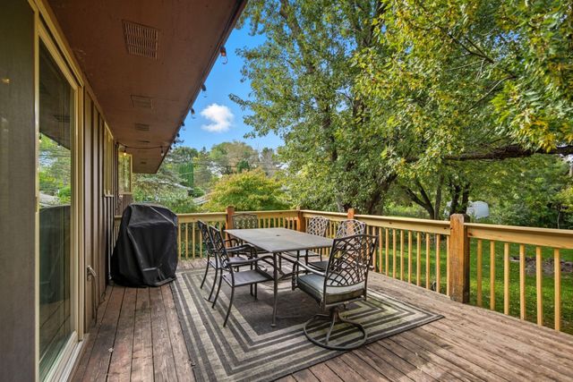 3933 Bellaire Avenue, White Bear Lake, MN 55110