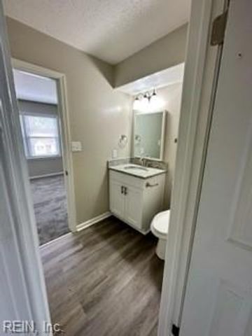 1117 Crist PL, Virginia Beach, VA 23454
