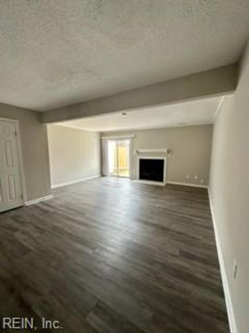 1117 Crist PL, Virginia Beach, VA 23454
