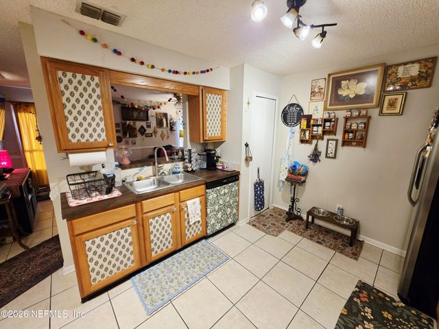 5671 ELLIS TRACE Drive, Jacksonville, FL 32205