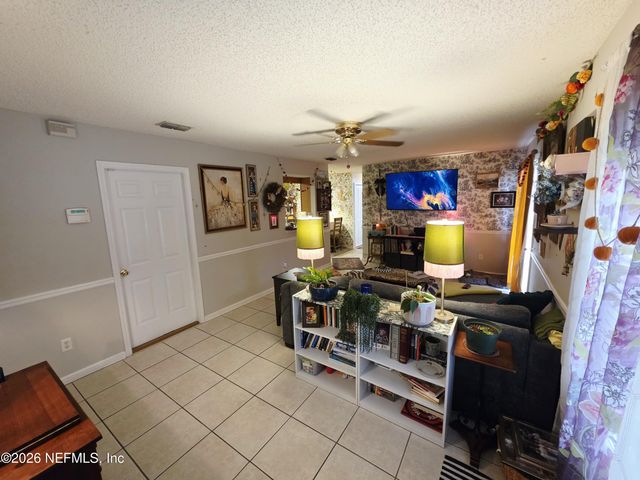 5671 ELLIS TRACE Drive, Jacksonville, FL 32205