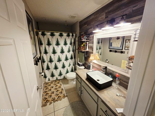 5671 ELLIS TRACE Drive, Jacksonville, FL 32205