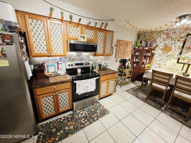 5671 ELLIS TRACE Drive, Jacksonville, FL 32205