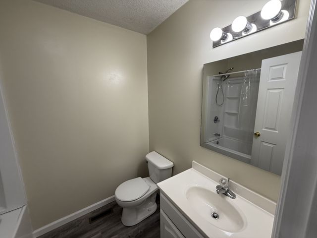 36 Little Fiery Dr, Tracy City, TN 37387