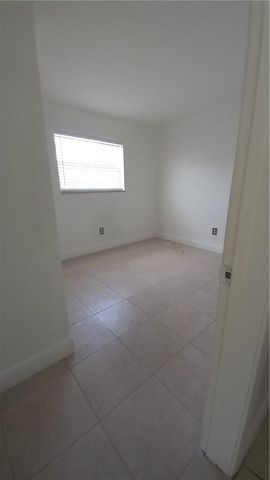 330 NW 38th Street, Deerfield Beach, FL 33064