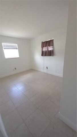 330 NW 38th Street, Deerfield Beach, FL 33064