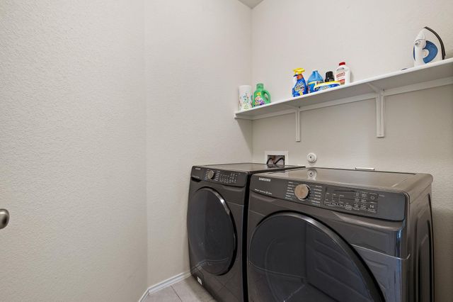 301 Normal School WAY, Liberty Hill, TX 78642