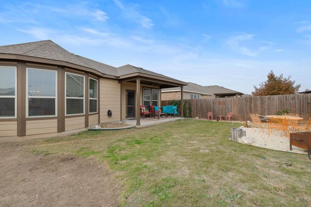 301 Normal School WAY, Liberty Hill, TX 78642