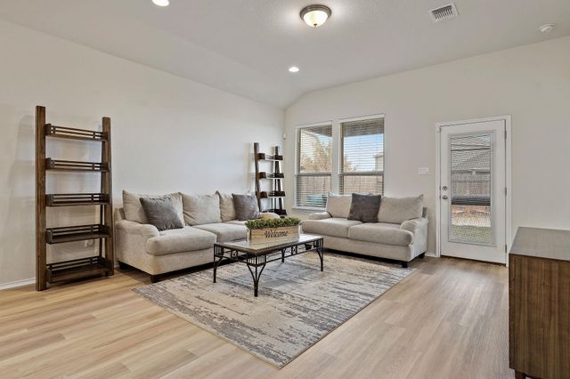 301 Normal School WAY, Liberty Hill, TX 78642