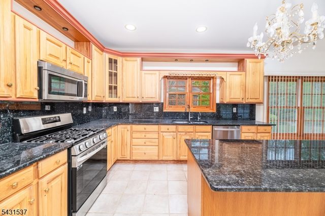 55 Green Terrace Way, West Milford Twp., NJ 07480