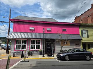 122 S 2nd Ave, Elizabeth Twp/boro, PA 15037