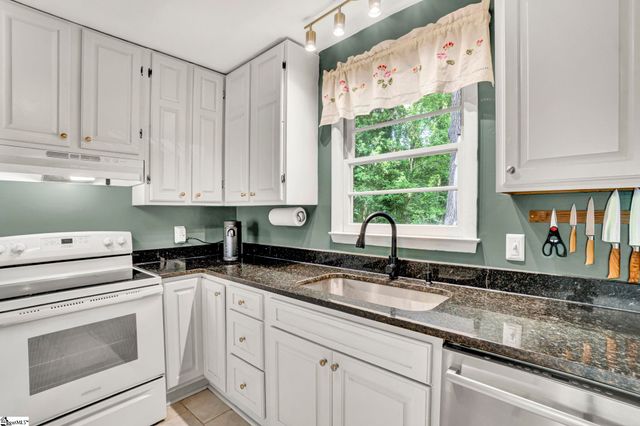 331 Amherst Drive, Spartanburg, SC 29306