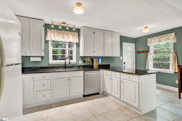 331 Amherst Drive, Spartanburg, SC 29306
