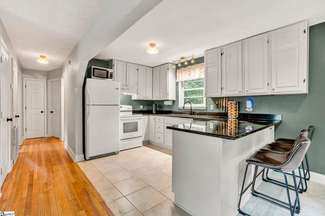 331 Amherst Drive, Spartanburg, SC 29306