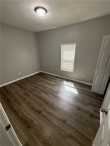 3318 E 24th Street, Kansas City, MO 64127