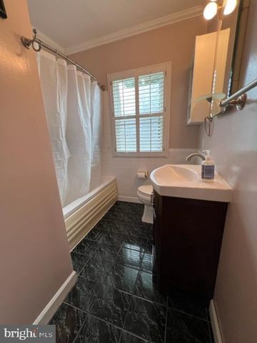3704 BEVAN DR, Fairfax, VA 22030