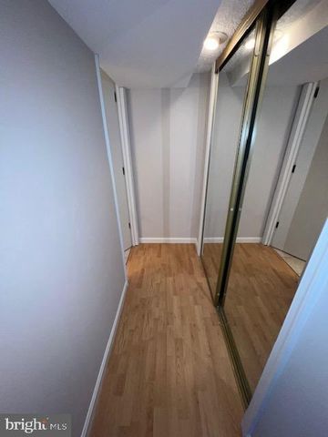 3704 BEVAN DR, Fairfax, VA 22030
