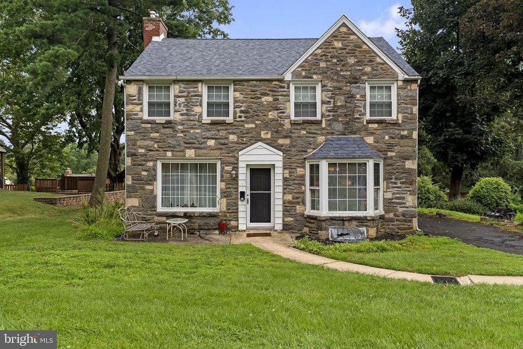 124 KINGSTON RD, Cheltenham, PA 19012