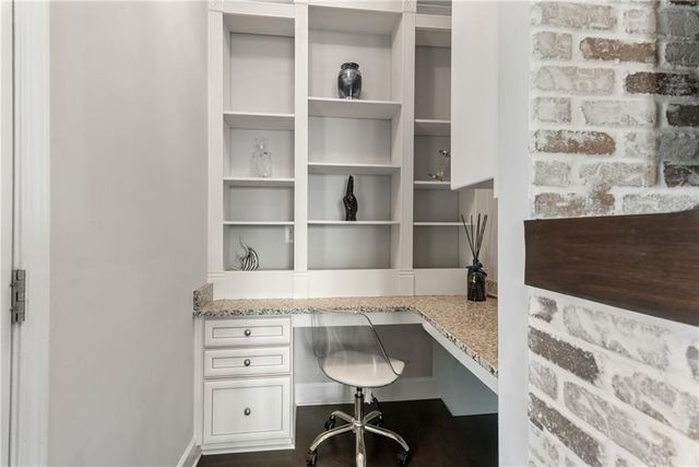 2111 Iverson SE Drive, Smyrna, GA 30080