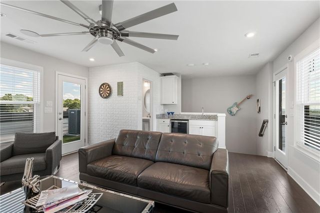 2111 Iverson SE Drive, Smyrna, GA 30080