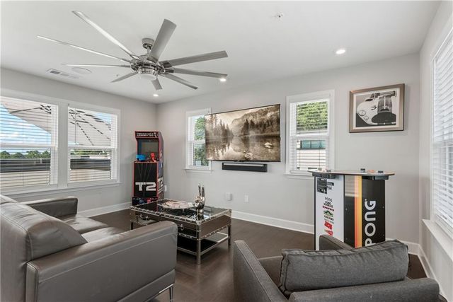 2111 Iverson SE Drive, Smyrna, GA 30080