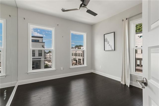 2111 Iverson SE Drive, Smyrna, GA 30080