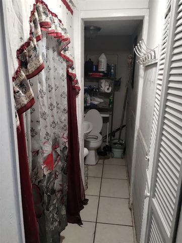 811 NE 20TH STREET A & B, Gainesville, FL 32641