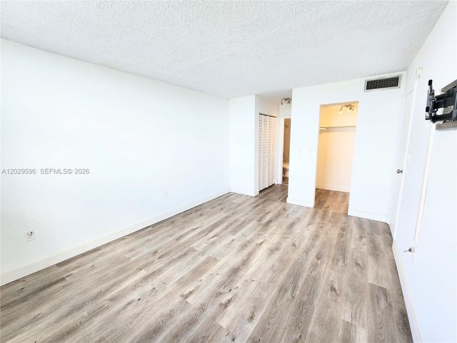 16465 NE 22nd Avenue 610, North Miami Beach, FL 33160