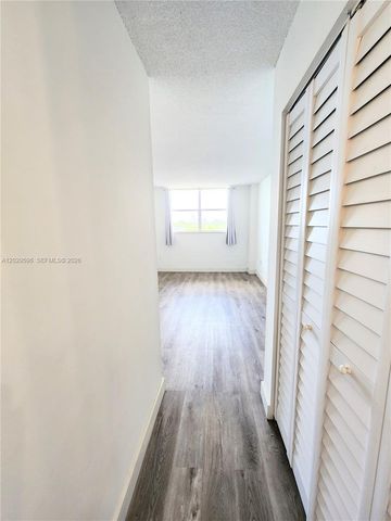 16465 NE 22nd Avenue 610, North Miami Beach, FL 33160