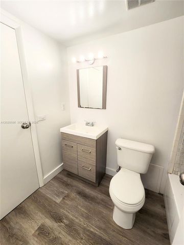 16465 NE 22nd Avenue 610, North Miami Beach, FL 33160