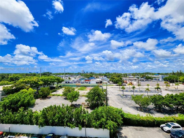 16465 NE 22nd Avenue 610, North Miami Beach, FL 33160