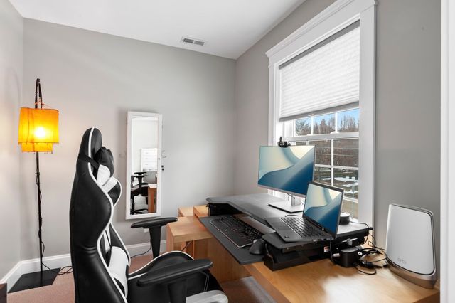 205 W Cook Avenue, Libertyville, IL 60048