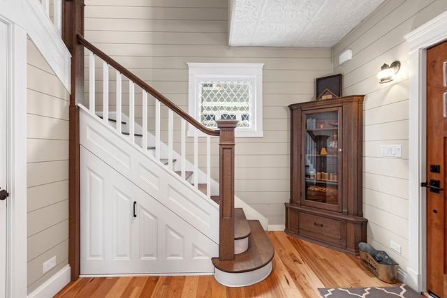 205 W Cook Avenue, Libertyville, IL 60048