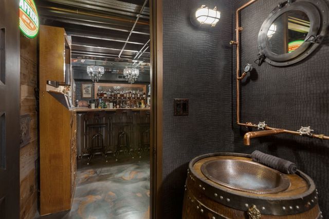 205 W Cook Avenue, Libertyville, IL 60048