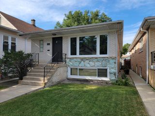 6308 W Cornelia Avenue, Chicago, IL 60634