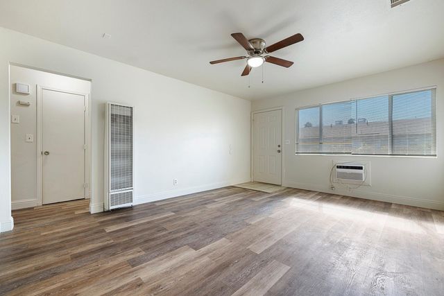 2840 N 1st Street, Fresno, CA 93703