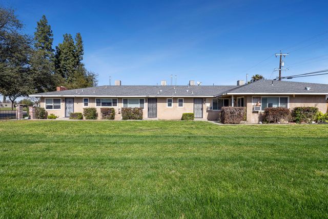 2840 N 1st Street, Fresno, CA 93703