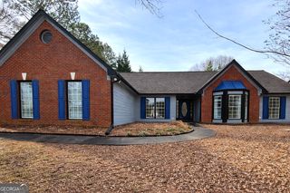 1500 Smoke Hill Drive, Hoschton, GA 30548