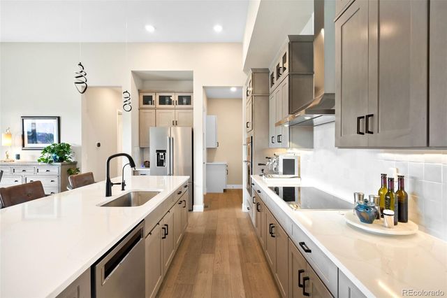 2015 Grayside Circle, Castle Rock, CO 80109