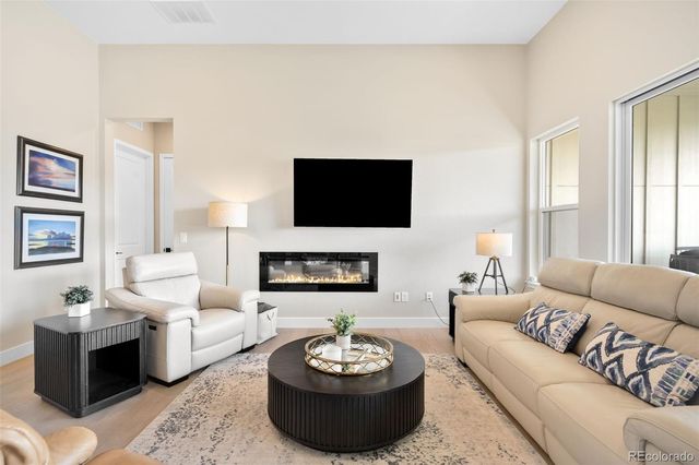 2015 Grayside Circle, Castle Rock, CO 80109