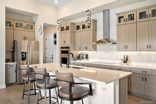 2015 Grayside Circle, Castle Rock, CO 80109