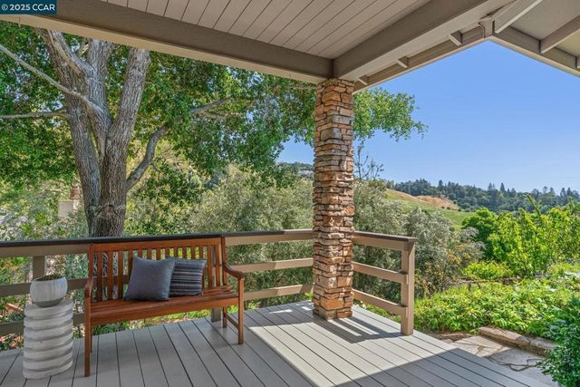 70 Lost Valley Dr, Orinda, CA 94563