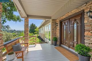 70 Lost Valley Dr, Orinda, CA 94563