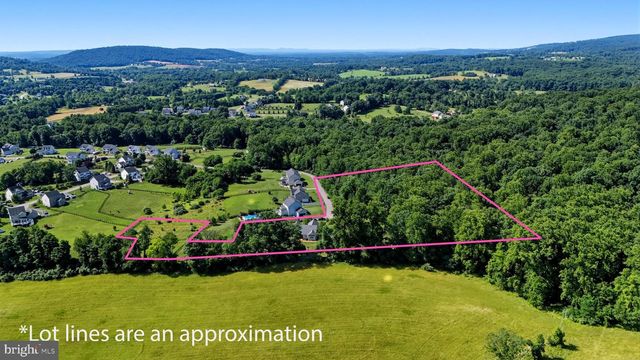 13855 PARIS BREEZE PL, Hillsboro, VA 20132