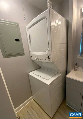 117 Berry St Apt 12, Orange, VA 22960