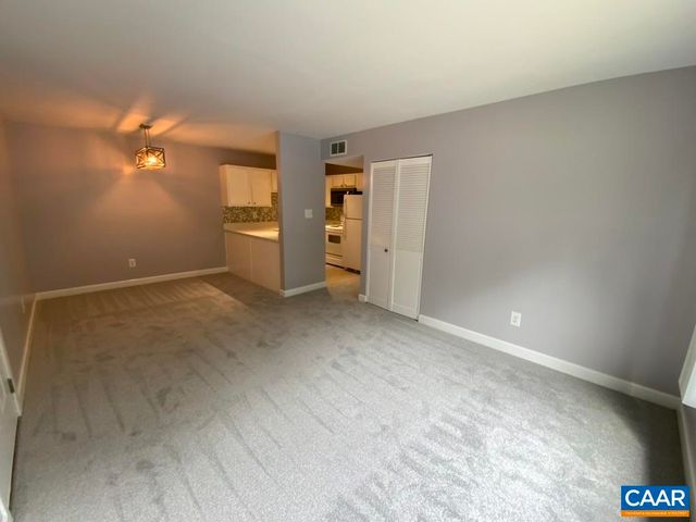 117 Berry St Apt 12, Orange, VA 22960