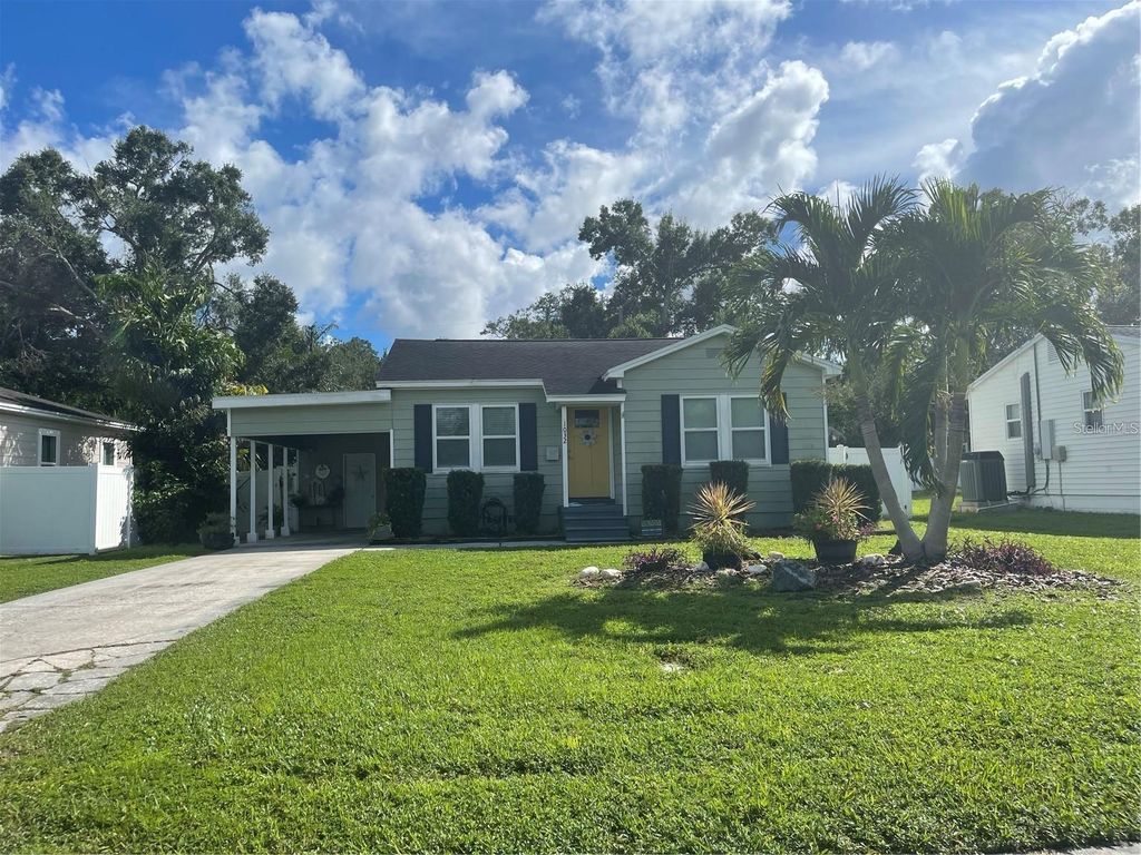 Image 1 of property listing at 1032 46TH AVENUE N, St Petersburg, FL 33703