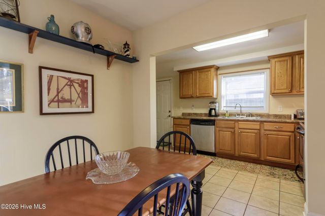 114 S 14th Street, Wilmington, NC 28401